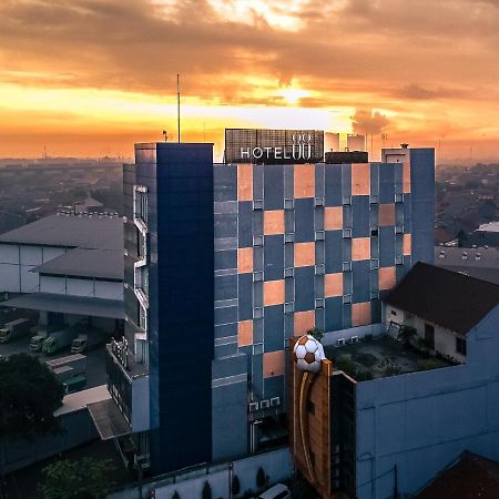 Hotel 88 Bekasi By Wh מראה חיצוני תמונה